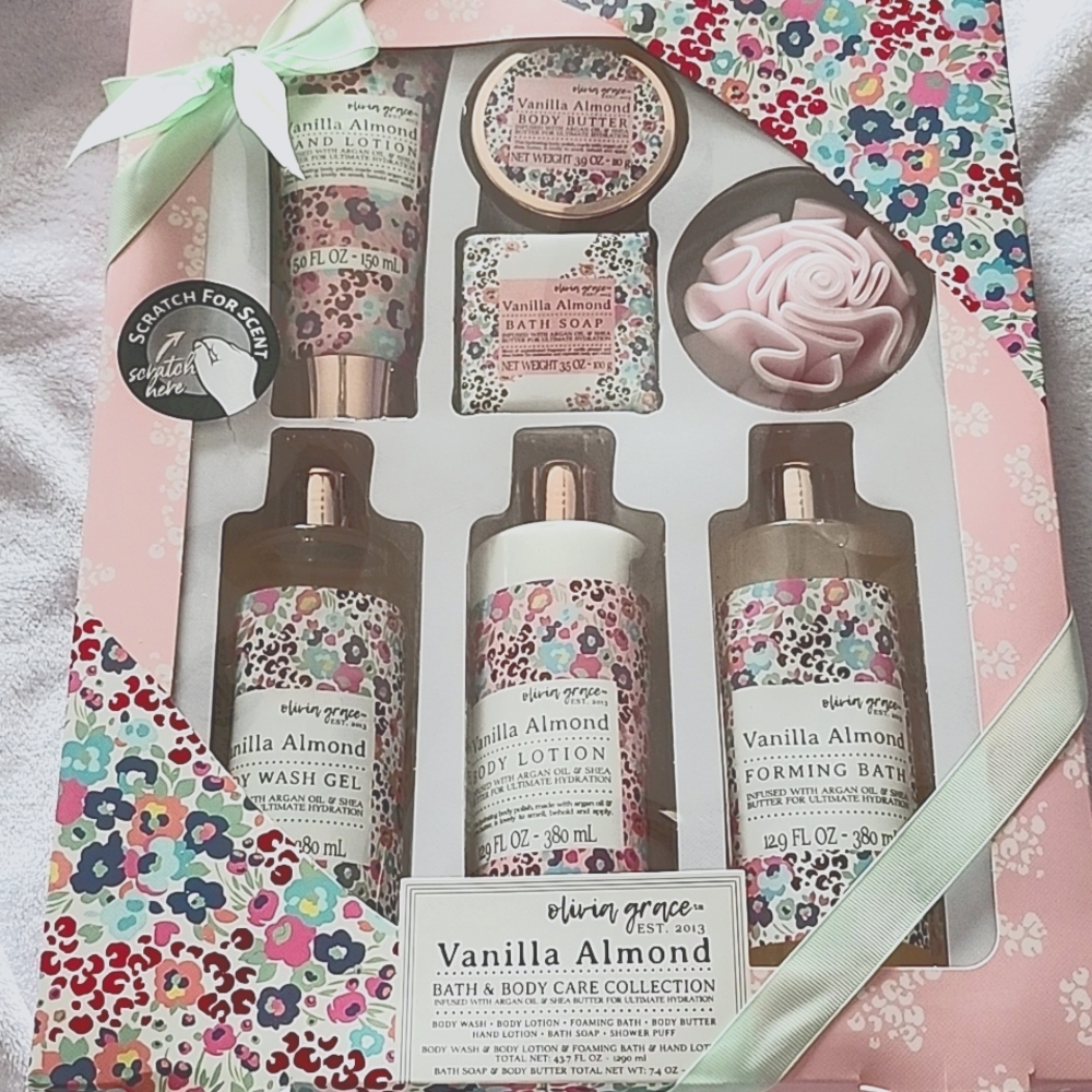 Vanilla and Almond Bath & Body Care Collection